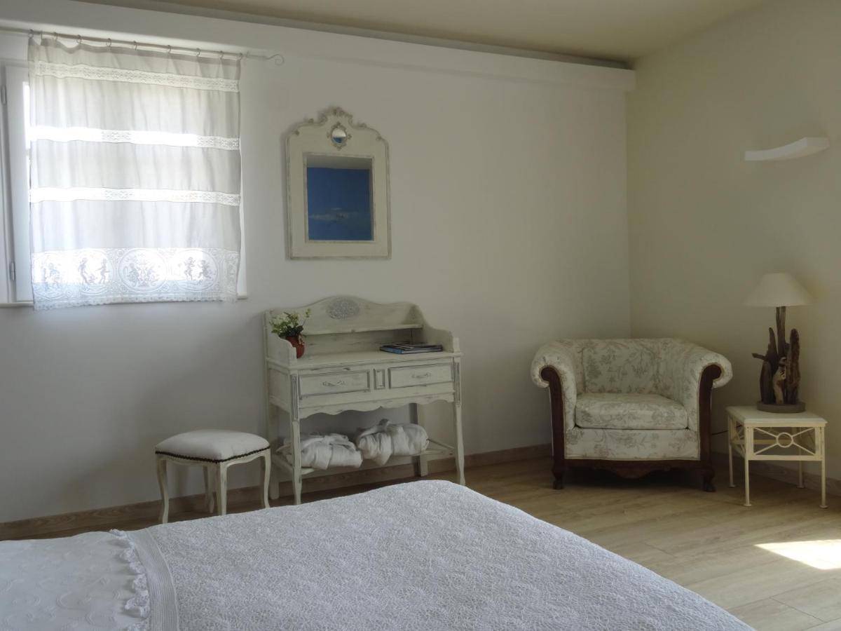 Bed and Breakfast Les 4 éléments Tourrettes-sur-Loup Habitación foto
